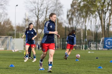 Bild 27 - wBJ Hamburger SV - Eimsbuettler TV : Ergebnis: 4:0